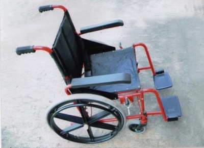WHEEL CHAIR (ADULT SIZE) – “FREEDOM” ((with detachable Arm R